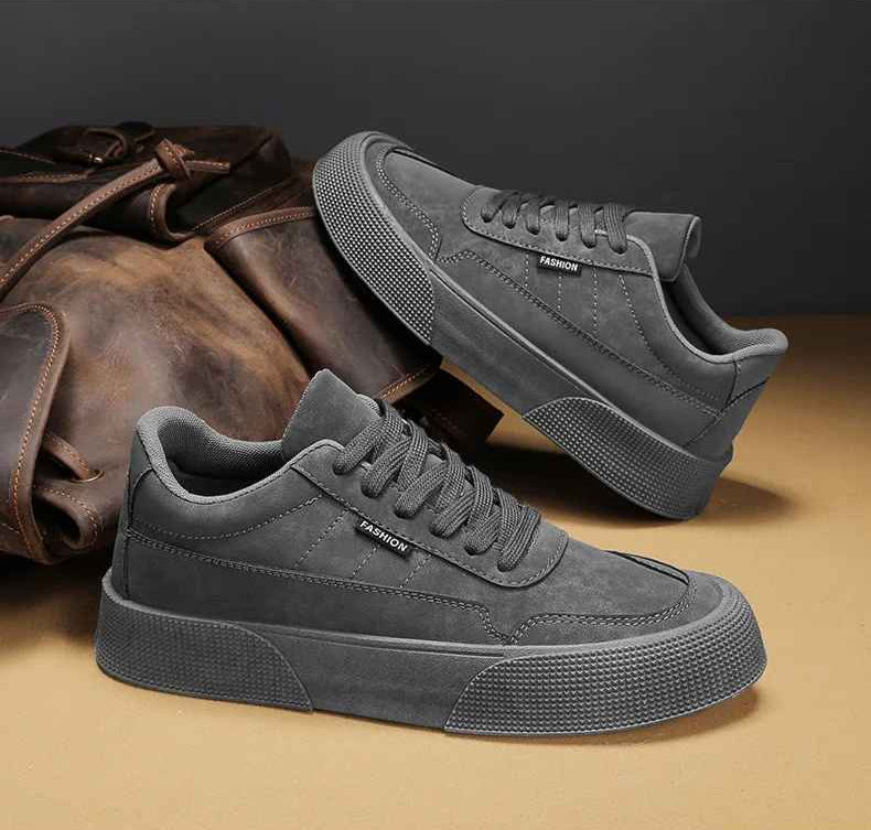 Magnus Men’s Casual Sneaker